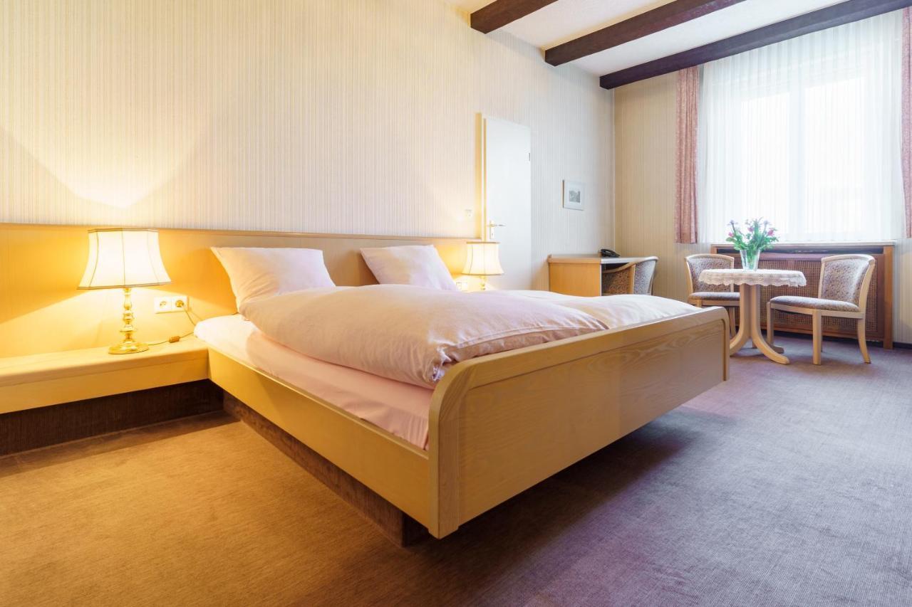 Hotel Sonne Готтмадинген Экстерьер фото